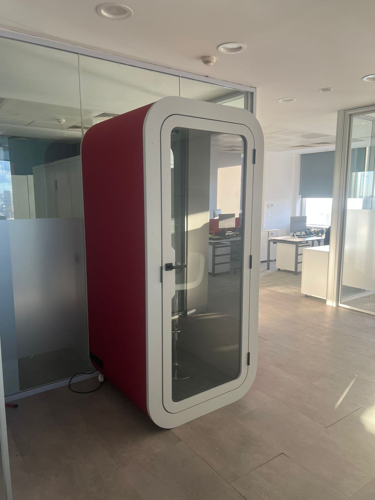 Real QAkustik installation photographed after completed fit-out