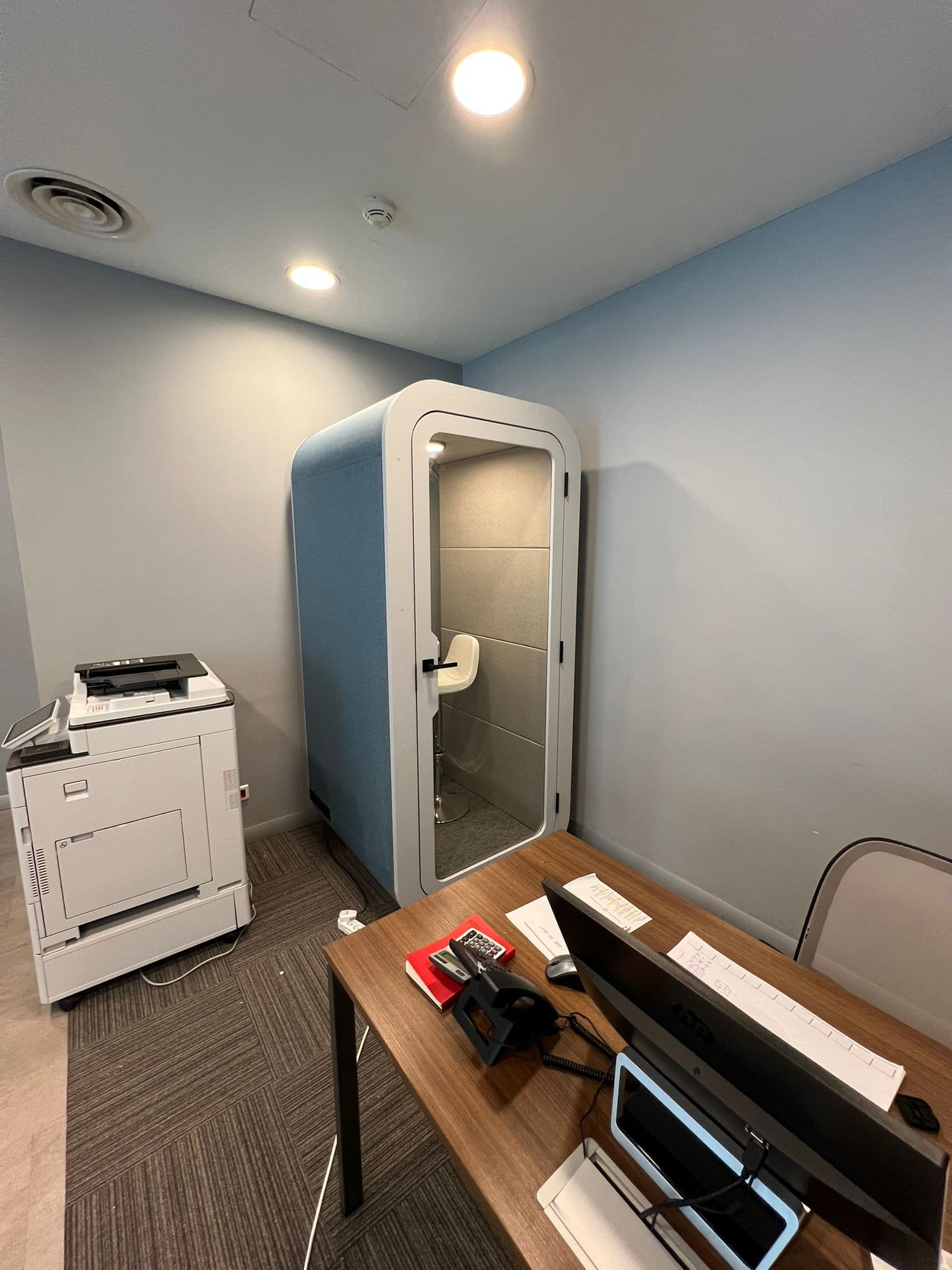 Real QAkustik installation photographed after completed fit-out