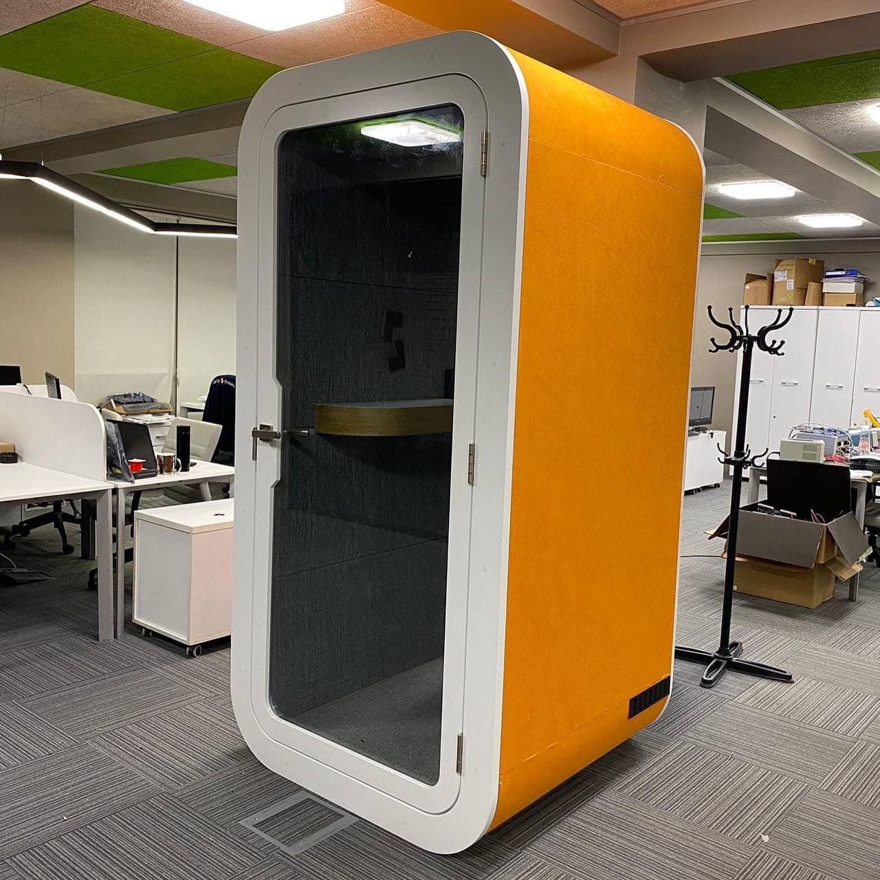 Real QAkustik installation photographed after completed fit-out