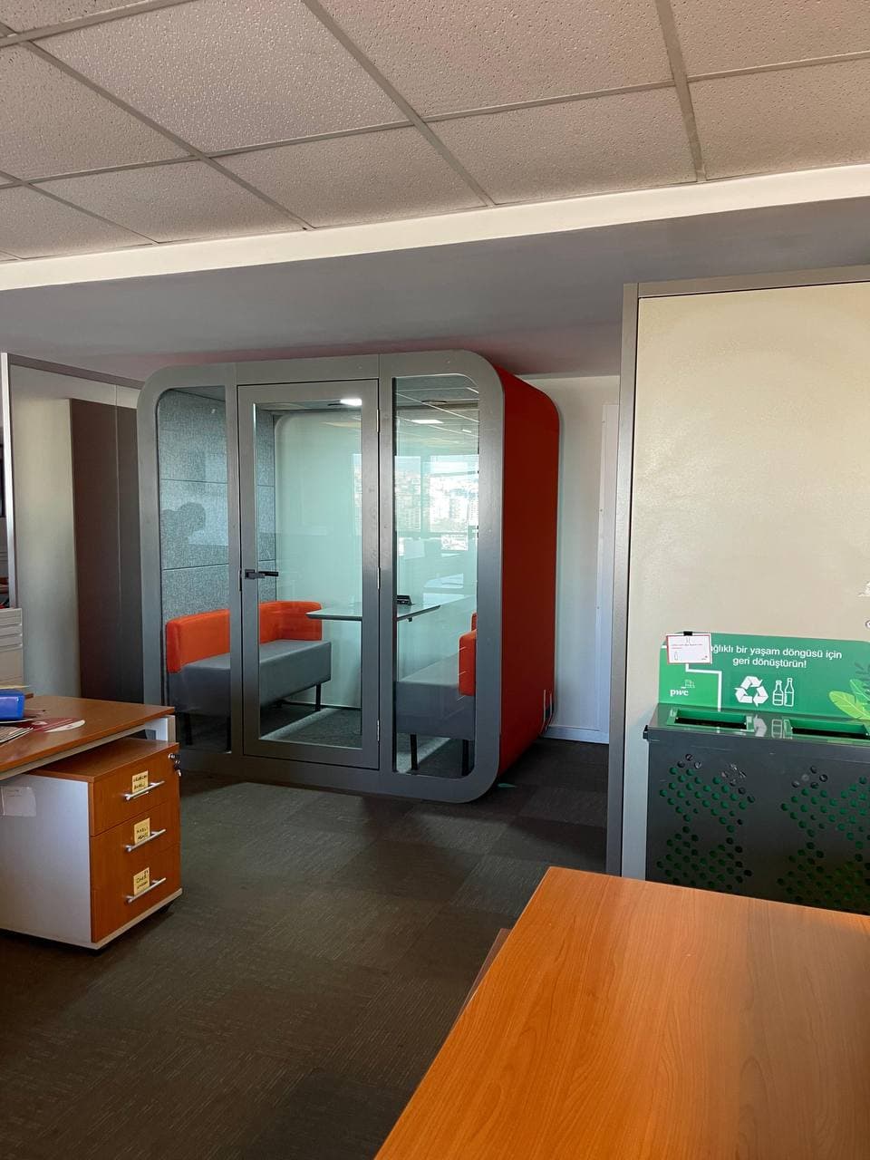 Real QAkustik project photographed inside an active office