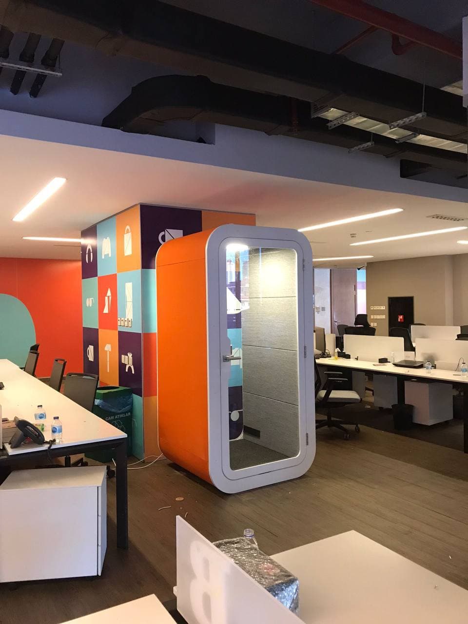 Real QAkustik installation photographed after completed fit-out