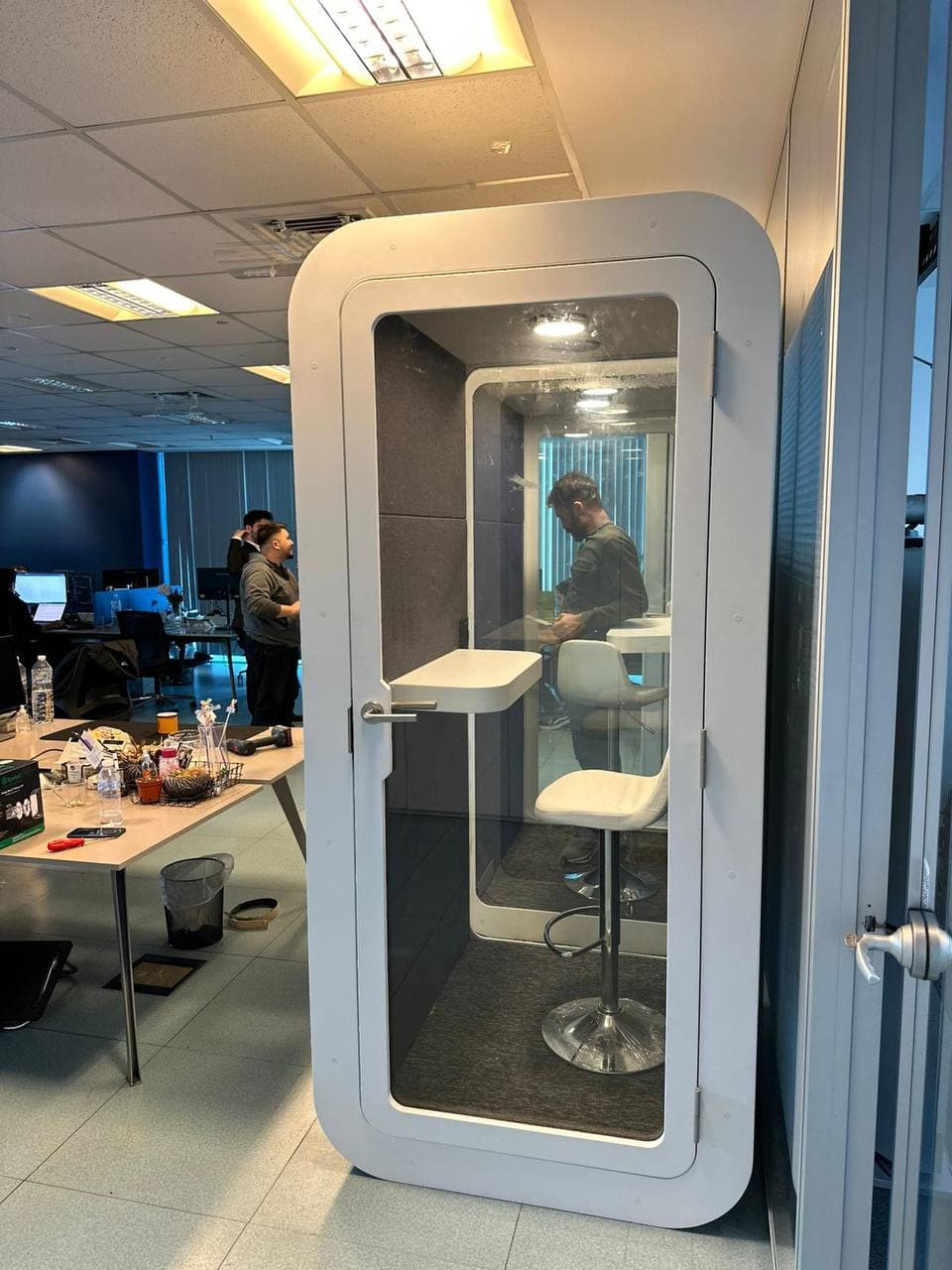 Real QAkustik installation photographed after completed fit-out